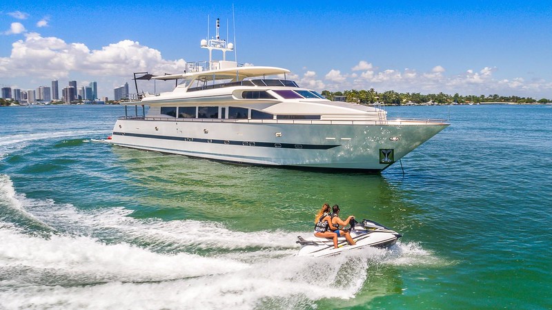 110 ft Horizon motor yacht for yacht charter at Regal Marina, Little Havana, miami-yacht-rental, view 37